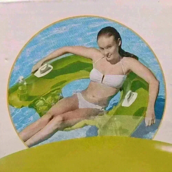 Inflatable Swimming Pool Float with Cup Holders - Picture 6 of 6